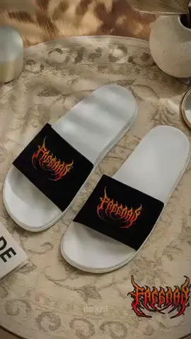 sendal selop sekeren ini harga murce Untuk nongkrong bareng teman tidak akan malu#sendalpriaselop #larismanis #produkviral #empukbanget 