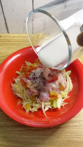 Sambal mangga pakai santan rasanya asem seger guriiih  #resep  #reelsviral  #reelsindonesia 