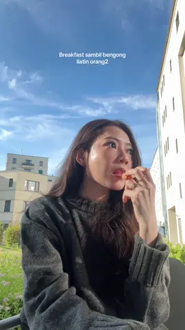 Nyaman bgt sambil berjemur