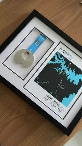 Finally got my @TCS Sydney Marathon medal framed!! How incredible is this frame 😍😍 #sydneymarathon #marathontraining #fyp #Running #run 