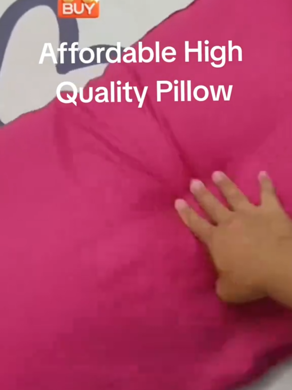 Sleep like you’re in a hotel 🏨💤 High-quality pillow na super lambot, fluffy, at very affordable! Perfect for cozy nights and relaxing sleep. Don’t miss this sulit deal! 😍 #HighQualityPillow #SoftAndFluffy #AffordablePillow #CozyHome #HomeEssentials 
