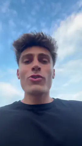 🏰 #FunRun #CourseDisney #5km #RunningFun #SportEtFun #AmbianceCourse #Coureur #DéfiSportif #ÉnergiePositive #RunDisney 