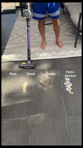 Starke Saugkraft - warum 600€ zahlen,  wenn der hier genauso stark ist 👍🏼  #akkustaubsauger #lubluelu #staubsauger #akkusauger 