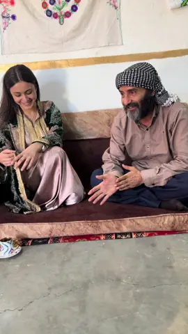 Bi dengê menetlahبصوت الله منة الله