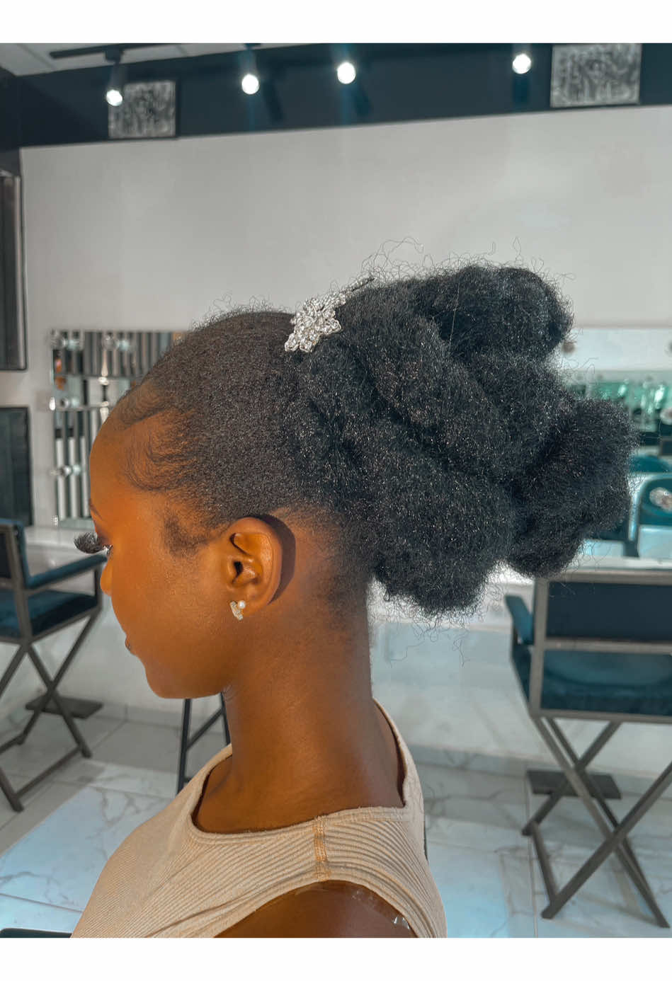 Hair classes everyday 🤣🏋️‍♀️ TO ENROLL To enroll: 🌐Carey beauty.co.ke   📧Info @careybeauty.co Our main campus is located at: Greyville Hub, Ruiru Ruai Bypass  📲 +254 707 555 444 Our town campus is located at: Hazina trade towers, 14th Floor Koinange Street. 📲+254 711 364 094 #careybeauty#Topmakeupschoolinkenya#topbeautyschoolinkenya#careybeautycollege#modernbeautyschool