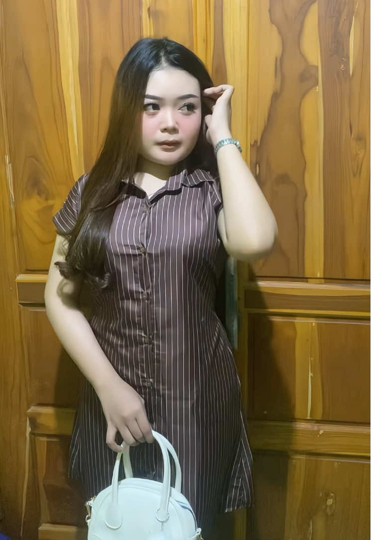 day 1 pake pake kamera belakang😭#fyppppppppppppppppppppppp #CapCut #trending #dresscantik #dressmurah 