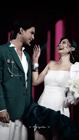 their deep hug🥹❤️‍🔥 #mora #aryamohan #raisamarie #InfotainmentAwards2025 