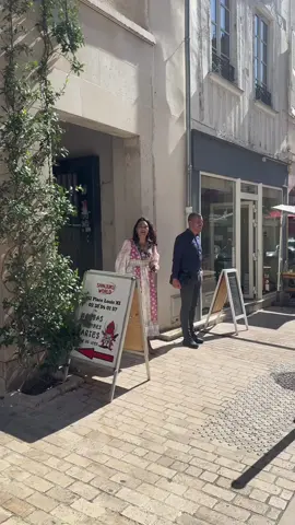 Retrouvailles avec Rooksana et Séb à Orléans , on a testé Maison Cannelle qui vient d’ouvrir et on s’est bien régalé avec @www.974saveurs.fr  #mrnouilles #halal 