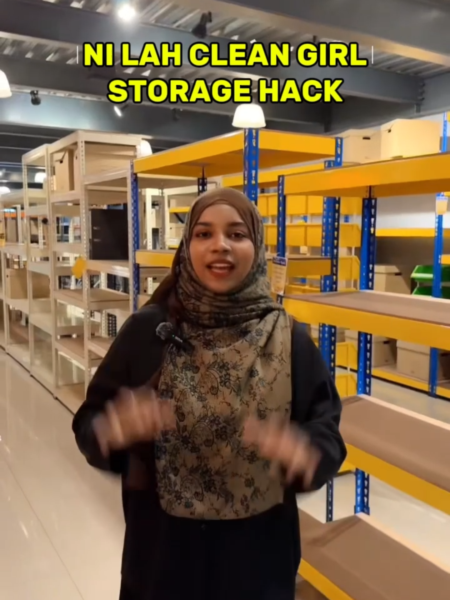Bilik kemas, mood pun happy! Dari folding trolley shelf ➡️ DIY rack ➡️ Easy Metal Rack ✨ semua ada kat showroom 💕 Jangan tunggu lama, datang grab promo sekarang 😍 #warehousesale #kl#showroom#promosi #promotion #fyp #foryou #foryourpage #tiktok #trending #viral #followtrend #viralvideo #tiktokmalaysia #malaysiatrend #rakbesi #boltlessrack #rakbesibertingkat #rakbesiserbaguna #StorageSolution