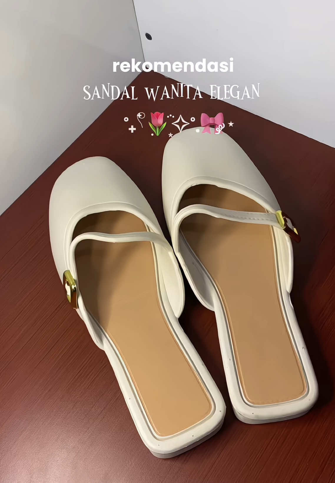 sandalnya bagus lucu simple mna murah banget#sandalwanita#sandalelegan#sandalkaret#sandalmurah#fyp