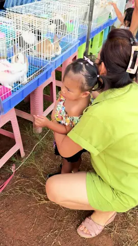 เห็นบ้านอื่น มีพ่อ แม่ ลูก ส่วนของเรา เป็นแก๊งเลย เพื่อเด็กคนเดียว #อายอุ่น #อายแอม #เกิดเป็นลูกฉันต้องไม่ลำบาก #อยากได้ก็ต้องได้ #อุ่นใจ 