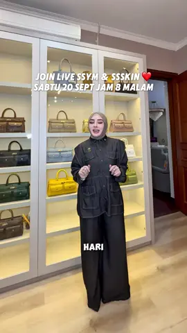 Ketemu selaluh di live yaa 🥰💄🙏🏻 Yang menunggu paket Nya tiba sabaar ya bestie😘