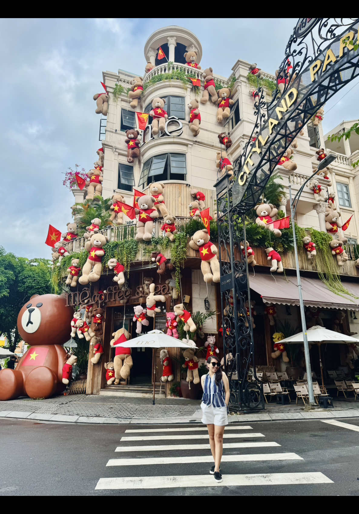 Finally saw the most aesthetic and instagrammable coffee shop in Ho Chi Minh, Vietnam! 🇻🇳☕️ Went here at 7:00 AM!  📍Me, Coffee & Tea  GRAB Pin: 672A50 Đ. Phan Văn Trị, Phường 10, Gò Vấp, Hồ Chí Minh 700000, Vietnam #cafe #coffeeshop #vietnam #saigon #hochiminh  