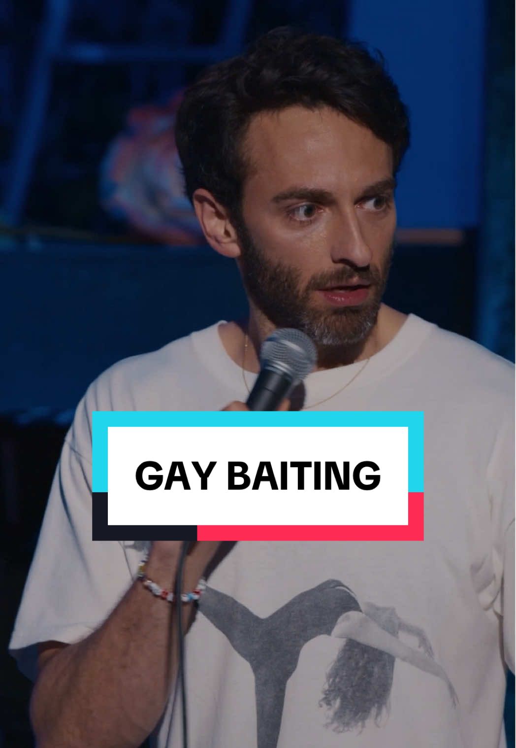 I'm not gay but 🏳️‍🌈👩🏻‍❤️‍👨🏻🤣 #gay #standup #comedy #standupcomedy 