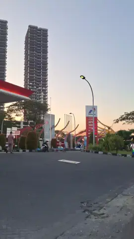 Surabaya 😁#lidahkulonsurabaya #vibessurabayabarat #trend #overlay #xyzbcafyp 
