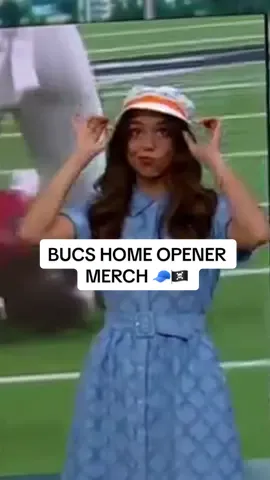Who's going to the Bucs Home Opener tomorrow?! 🏈🏴‍☠️ They'll be wearing their throwback creamsicle uniforms!! #tampa #florida #gobucs #bucaneers 