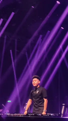 Vì ai a ngỡ là cả tương lai nên đã hết lòng ❤️ #xuhuong #tiktok #newphuongdongclub #djthinhlouis 