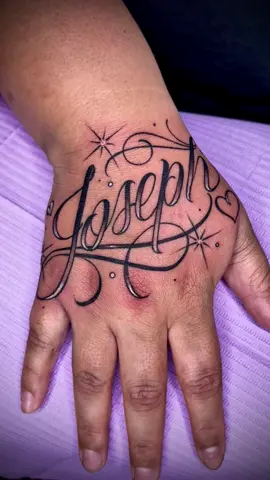 🖤✨💉✨🖤 #handtattoo #scripttattoo #customlettering #fyp #tattoo 