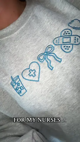 the best gift idea for nurses 👩‍⚕️ #nursetok #nursesoftiktok #nurselife #crewneck #nursetiktok 