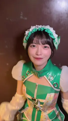 みどりいろ〜💚 みんなは何色が好きなのー？😽 #虹コン #石浜芽衣 