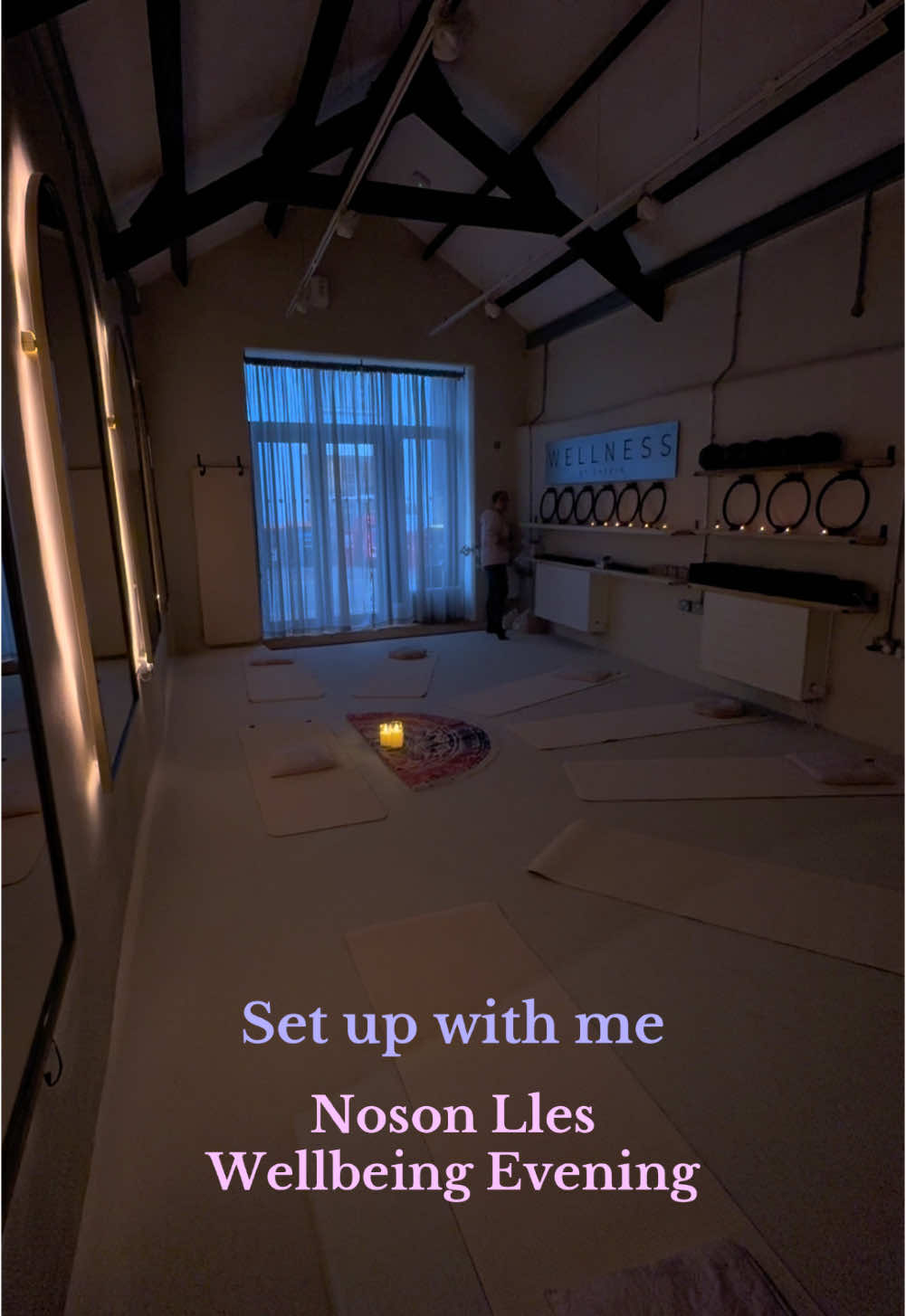 Noson Lles yn y Stiwdio Lles newydd yn Caernarfon. Noson hudlous o symudiad, ymlacio a gorffwys ✨ The 7th Wellbeing Evening at the New Wellness Studio, Wellness by Sherin, Caernarfon. A magical evening of yoga, relaxation and rest