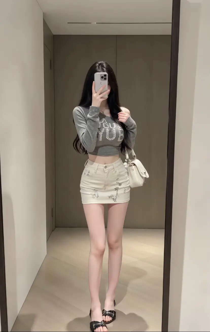 Bí quyết để da trắng , dáng xinh mình để trong phần trưng bày#myoutfit #outfit 