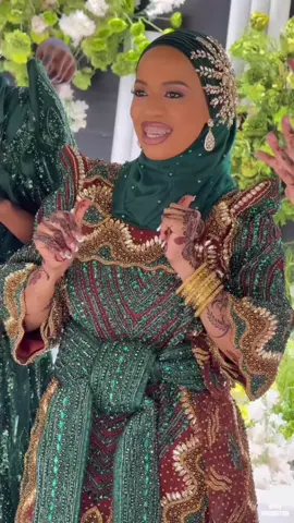 Saluwah #jinja#acymakeup #foryoupage #beautiful #bride @adyMakeupenveils @Babie Rania  @Thuwa bridals @taninglam🇦🇪 @Afahphotography @💖yusrahhijabie💖melanin🧚🧚 @zaharanda @omwogezibalaluse @zash makeup an veils @@zarrymuhammed 