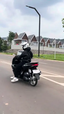 Kebutuhanmu🎶 #pcx160 #pcxmodifikasi #ring17style #pcx160ล้อ17แต่งสวย❤️✌️ #pcx2025 