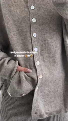 🍂✨☁️ Love this cardigan im my autumn outfits >>>it’s super cozy and comfy to wear ! #cardigan #sweater #autumnoutfits #tiktokmademebuyit 