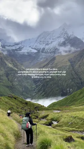 this hike healed me in so many ways 🤍 #Hiking #annapurnabasecamp #abc #fyp #pendakigunung 