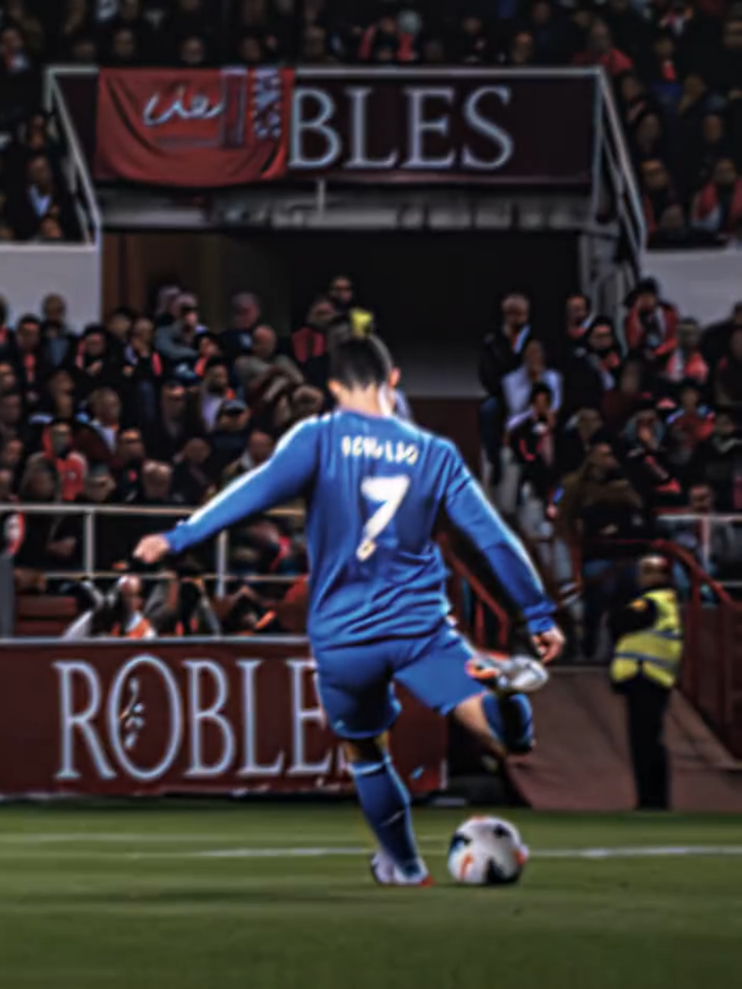 this ronaldo free kick #ronaldo #trendiing #edit #aftereffect #futbol⚽️ #footballtiktok #footballedit