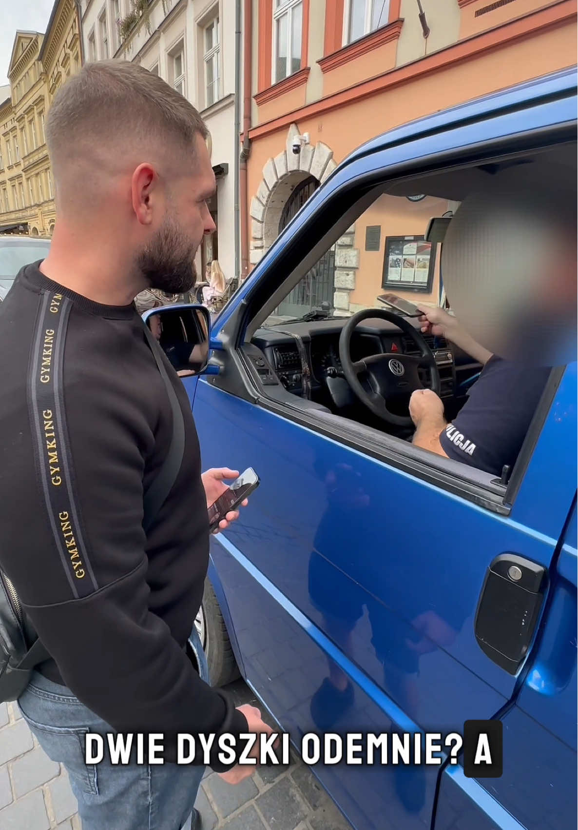 POLICJANT WRĘCZYŁ MI 100 ZŁ 😳🚓 #śmieszne #dc #fyp #applepay 