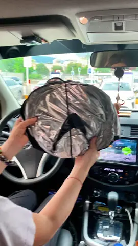 Car sunshade, suitable for windshield, blocking sunlight, heat insulation and sun protection.#Car #tiktokshop #carsoftiktok #sunshade #carslover 