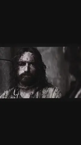 The actor who played Barabbas was an atheist and filmed this scene with Jim (who plays Jesus) without any preparation. The shock on his face was real—because in that moment, he said he no longer saw the actor but Jesus himself. He later explained, “When he looked me in the eyes, they had no hate or anger, only mercy and love.” That moment made him a believer. Sarubbi later wrote a book, From Barabbas to Jesus – Converted by a Look, where he shares how one gaze changed his life. #Barabbas #PassionOfTheChrist #Movie #MelGibson #Lord 
