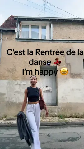C’est la rentrée de la danse, 💃🏽 i’m happy !!  #positivevibes #danse #rentreescolaire #lovedancing #outfit 