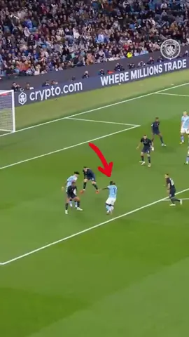 Créer des buts à partir de rien 🧠 🥶 #footballtiktok 