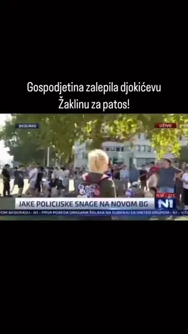 ahahahah kakva gospodjetina 😆🤭🤭🤭 #protesti #viral #novisad #studenti #blokaderi 