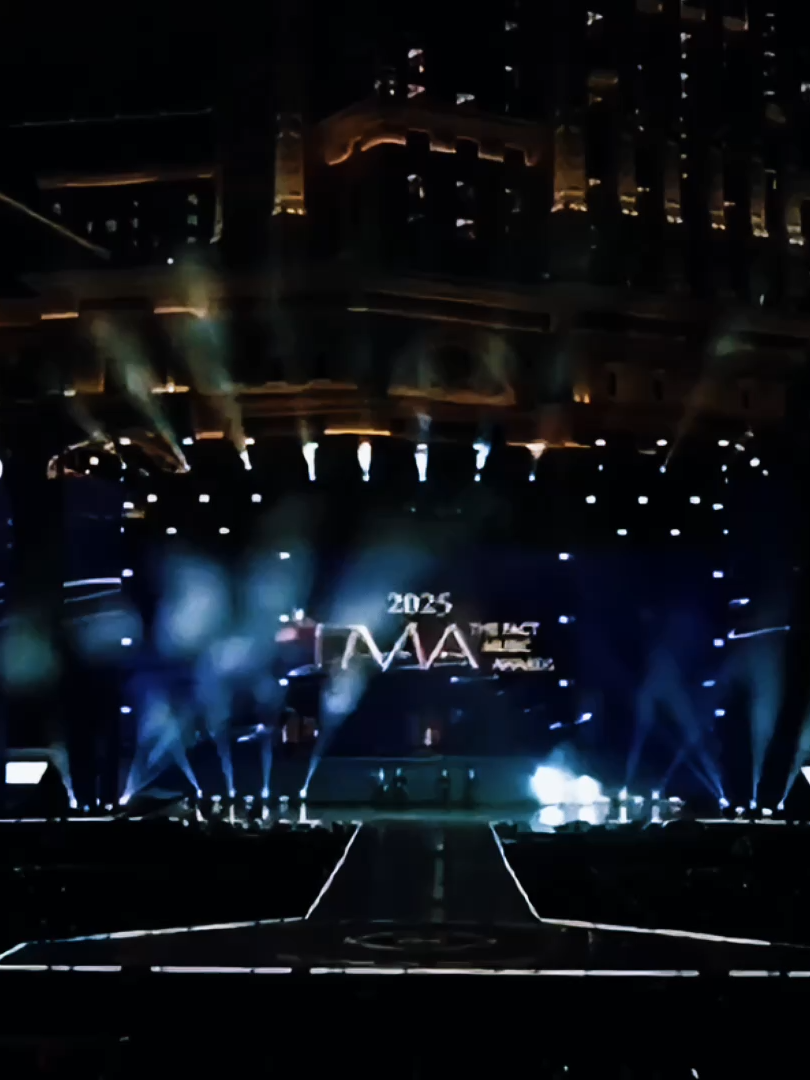 huang xing, the man you are. thanks for makin a great comeback stage with Desire4! #huangxing #eliothuang #kipukaqiu #TMA2025withDESIRE4