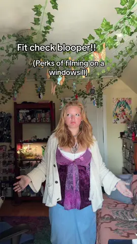 Car isn’t the only thing that got towed!! Also pls ignore how gross the ac pipe is it’s really old ok love u bye #urmum_cos #real #outfit #whimsy #jewelry 