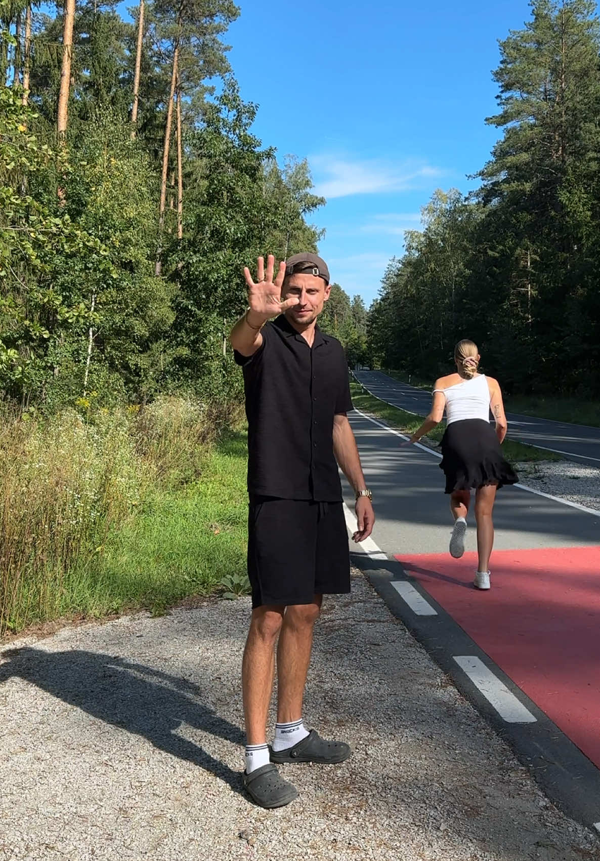 Hab dich✨Wer ist bei euch schneller?🥰Markiere Freunde die das mit dir machen muss🙈@amanda.scrl #funny #lustig #comedy #challenge #fürdich 