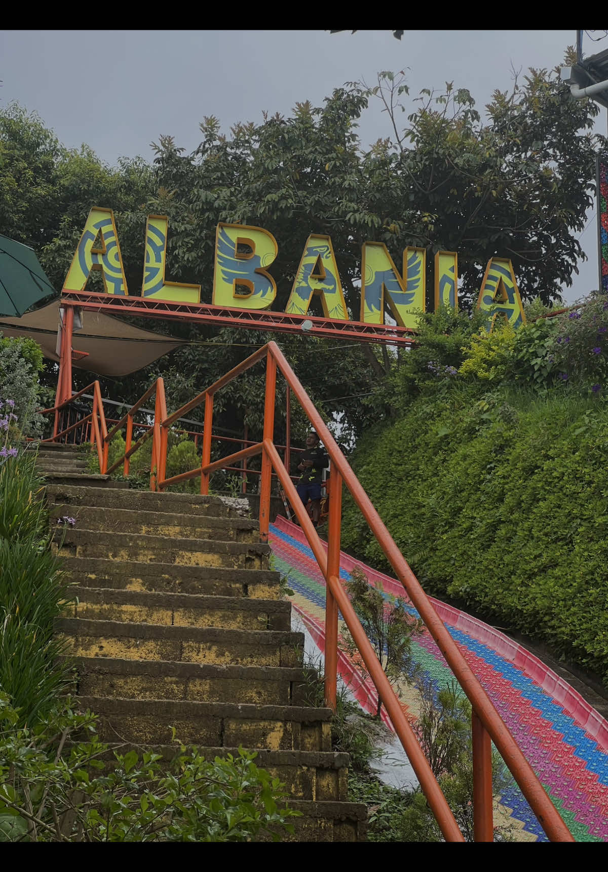 Reminder to live your life. El Salvador owes me nothing 🤍 📍Cafe Albania located in El Salvador 🇸🇻   #cafealbania #liveyourlife #liveyourbestlife #elsalvador🇸🇻 #travel 