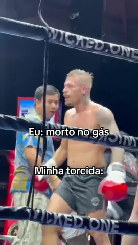 Os cara não ajuda mano 😂 . . . #muaythai #fyp #viral #boxing #meme