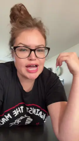 Lovvvvvve when a woman lends her voice to a song lilililili 