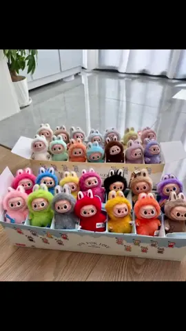 Wooawaw😻👐🏻🫴🏻🙋🏻‍♀️🙋🏻🙀Who wants it?!🫰🏻Looking so great right?💘💘💘💘💘💘
