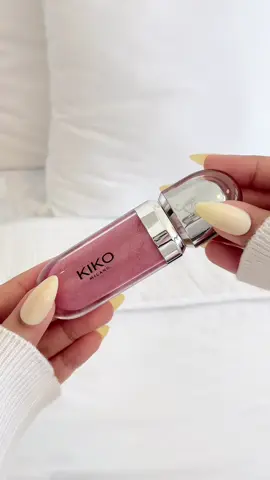 POV: you love sparkly glosses ✨ @KIKO Milano 3D hydra lipgloss 💋 SHADE: 017  #kikomilano #beauty #lipgloss #girly #swatch 