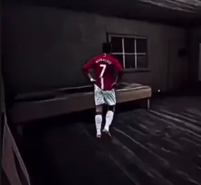 قاعد عليه 4 ساعات حرام مايجيب دعم#اكسبلورexplore #fyp #كريستيانو #كريستيانو #اكسبلور 