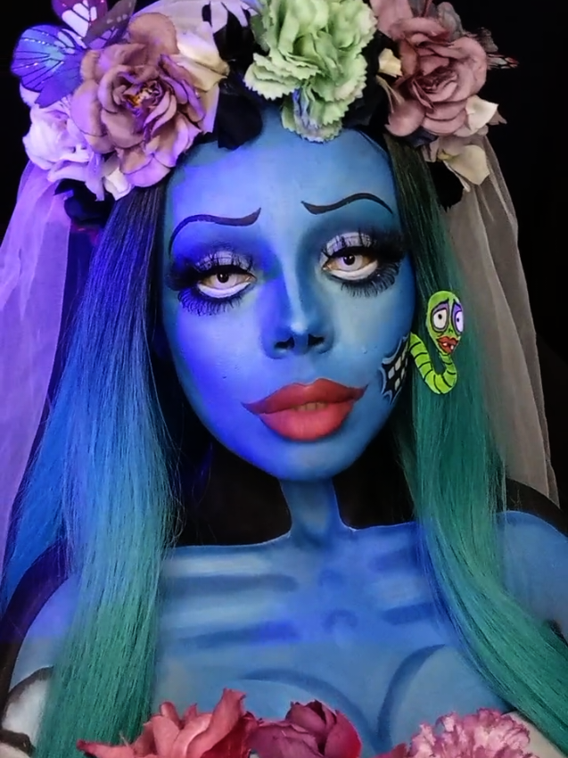 Maquillaje de Emily El Cadáver de la novia...👰‍♀️💀💙 #maquillaje #maquillajedelcadaverdelanovia #elcadaverdelanovia #thecourpesbride 