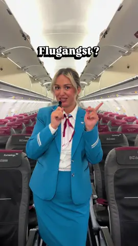 Flugangst ? 😱 Nicht mit uns 😄🫶😁 Was machst Du gegen Flugangst?  #flugangst #avgeek #flugangstüberwinden #fyp #flugbegleiterin 