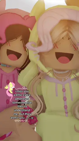 ౨ৎ ⋆｡˚ —— flutterpie😳😳 @layla 🐈  #relatable #robloxfyp #iloveyou #foryou #mlp 