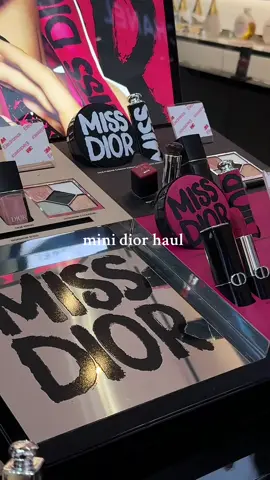 after complating for a month finally got to buy the duo, any guesses?  thankful for my dior SA here in rustans cebu @Diorbeauty  #dior #diorbeauty #diormakeup #cebu #ph 